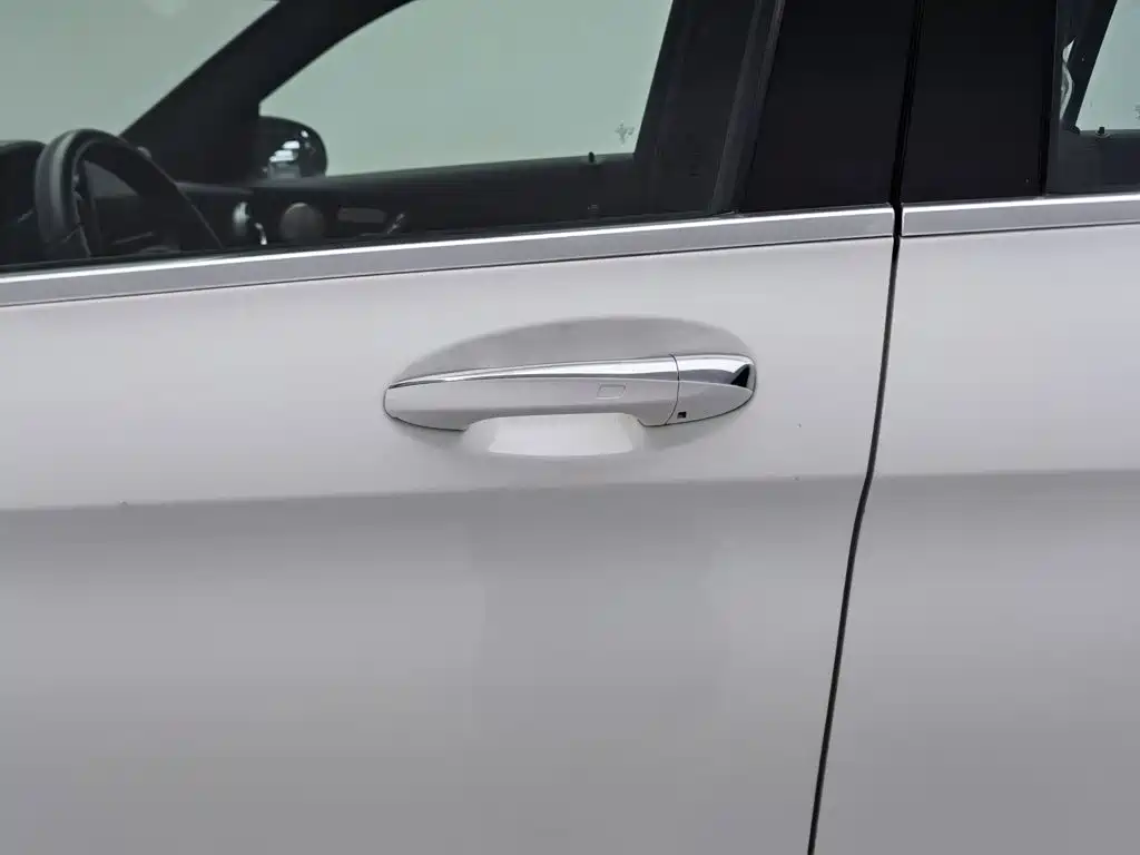 Mercedes-Benz GLC — миниатюра 18