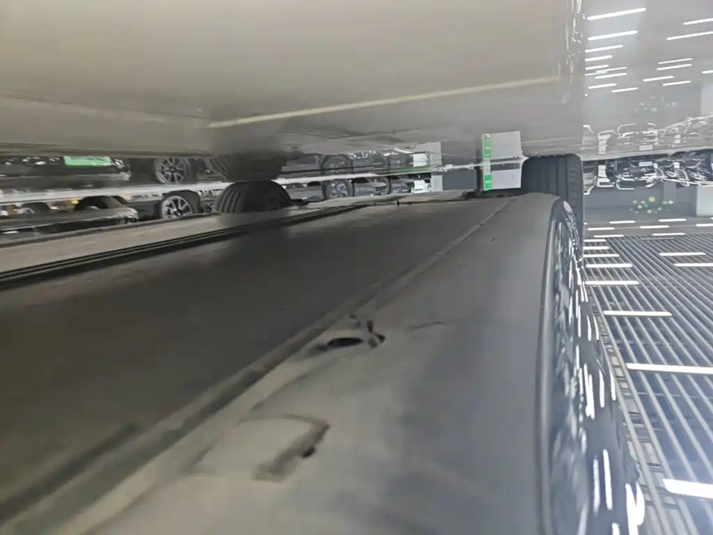 Tesla Model 3 — миниатюра 22