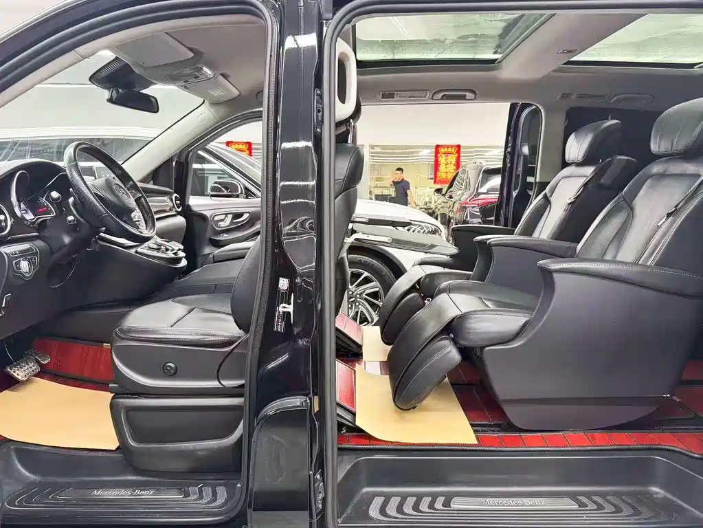 Mercedes-Benz V-Class — миниатюра 8