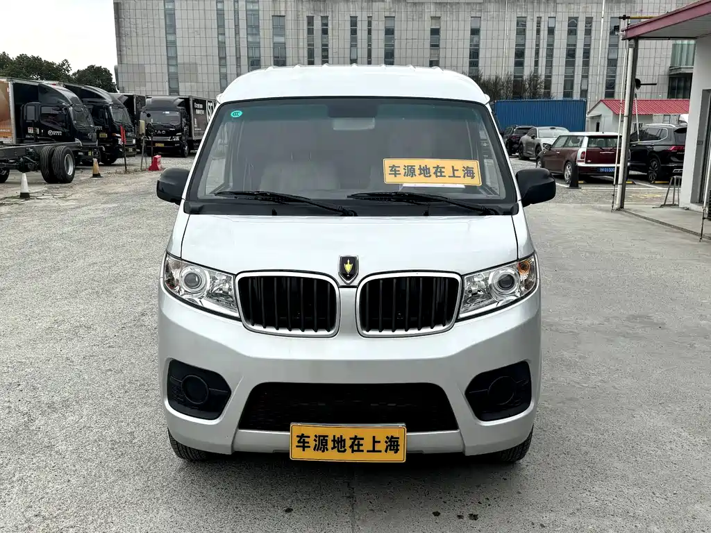 Jinbei X30 2024 1.5L 2/5 мест