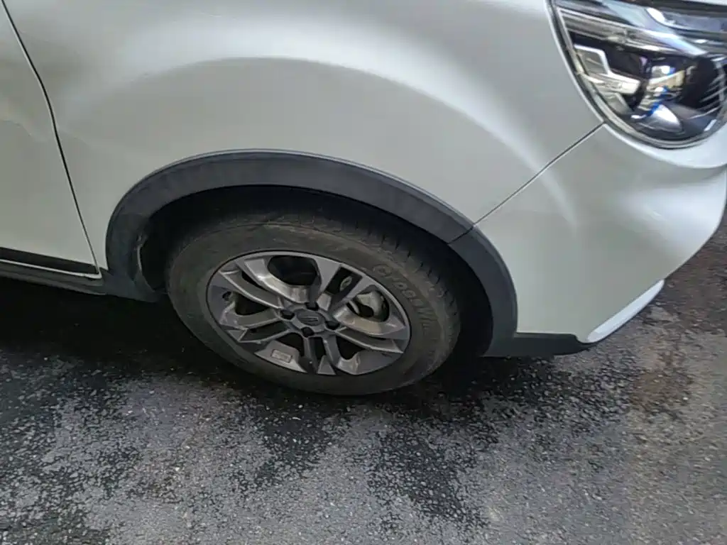 Geely Vision X3 — миниатюра 12