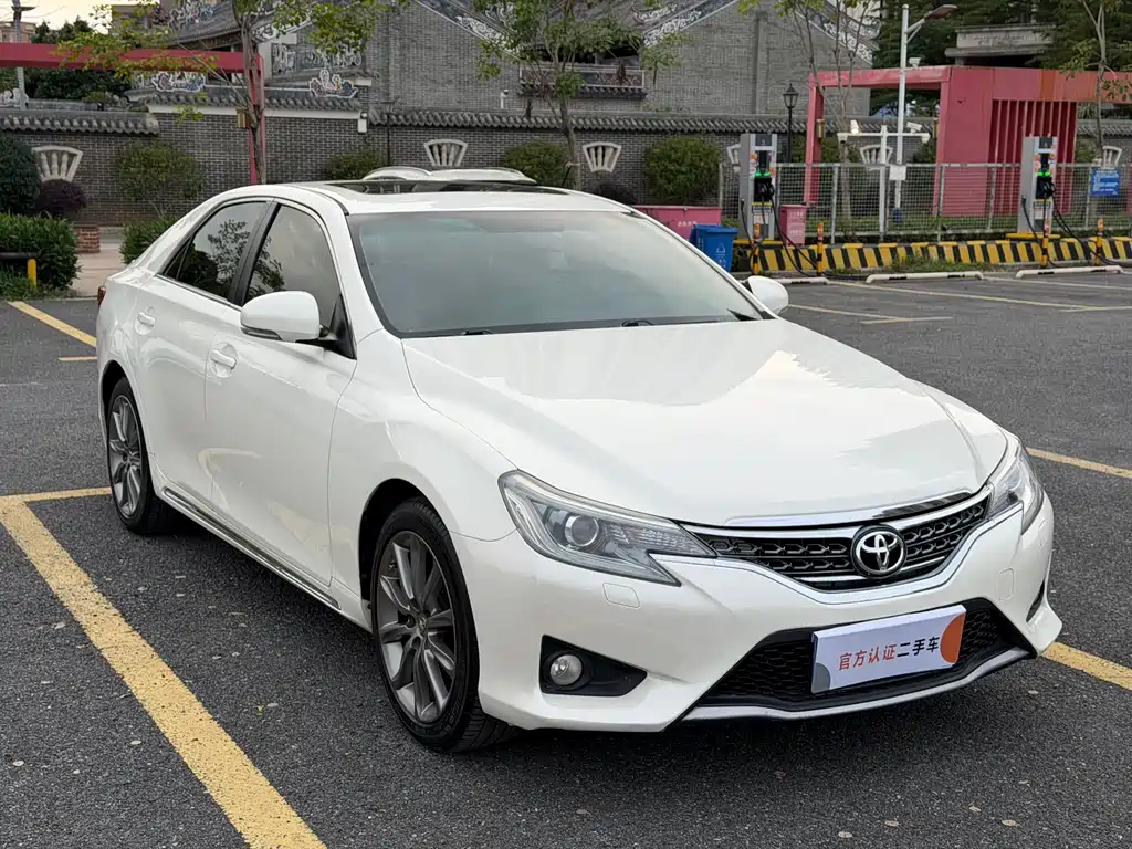 Toyota Reiz 2013 2.5V