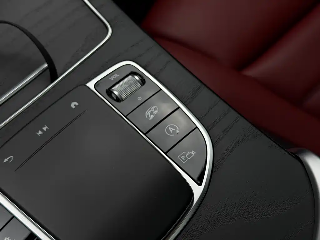 MERCEDES-BENZ GLC AMG