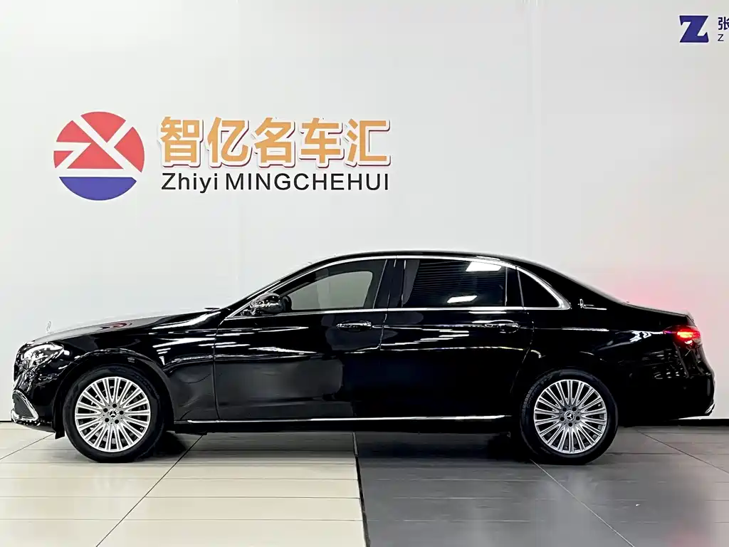 Mercedes-Benz E-Class — миниатюра 3