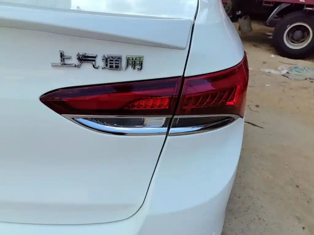 Buick Excelle — миниатюра 8