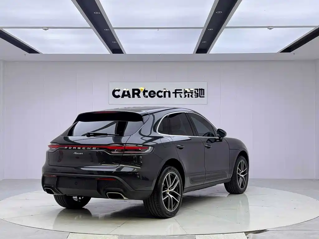 Porsche Macan — миниатюра 5