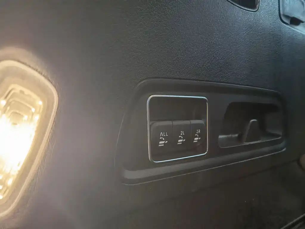 Mercedes-Benz GLS — миниатюра 18