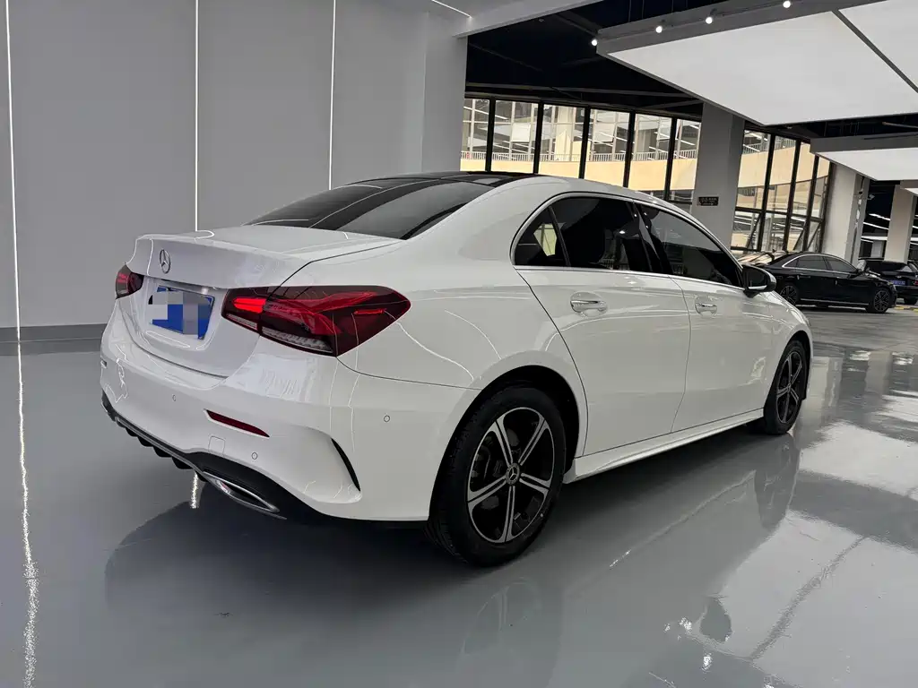 Mercedes-Benz A-Class — миниатюра 13