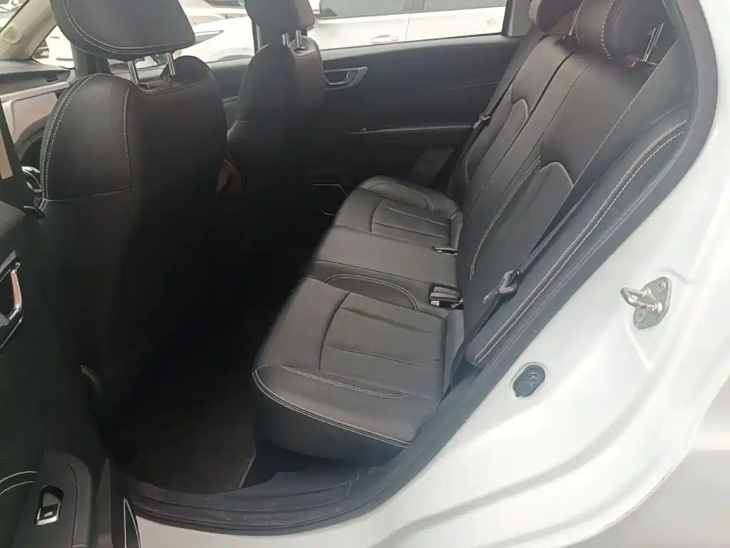 Geely Vision X3 — миниатюра 17