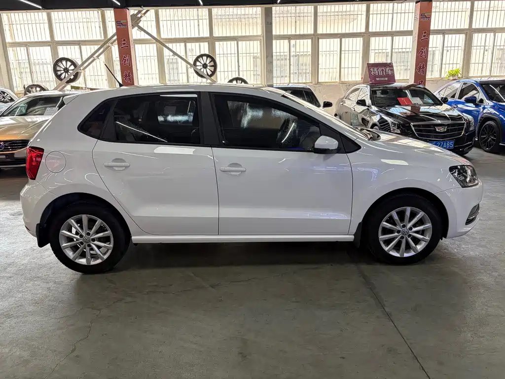 Volkswagen Polo — миниатюра 4