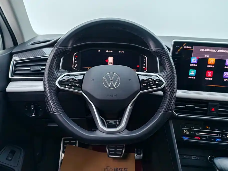 Volkswagen Tiguan L — миниатюра 15