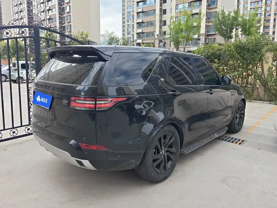 Land Rover Discovery — миниатюра 3
