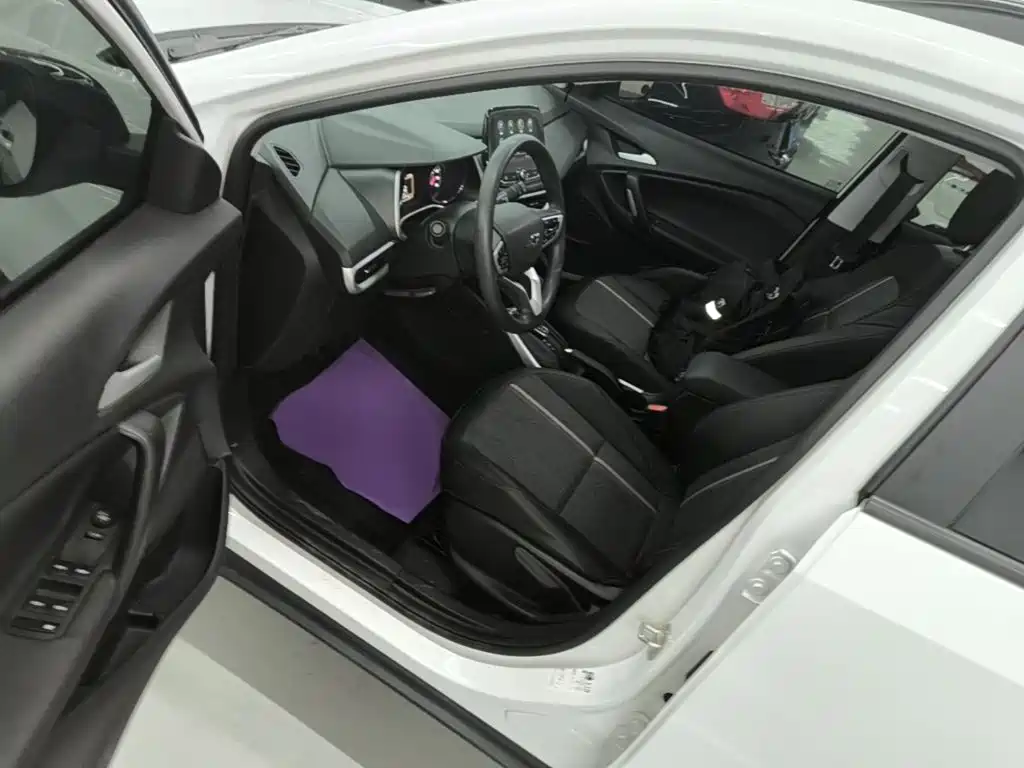 Chevrolet Trax — миниатюра 16
