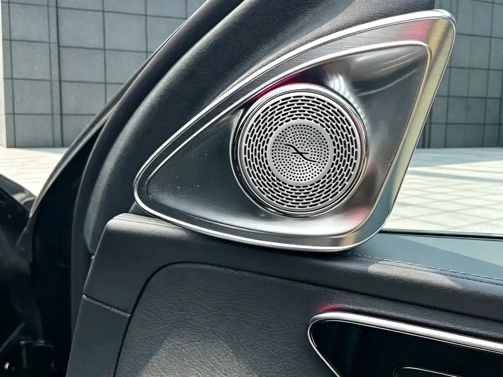 Mercedes-Benz C-Class — миниатюра 18