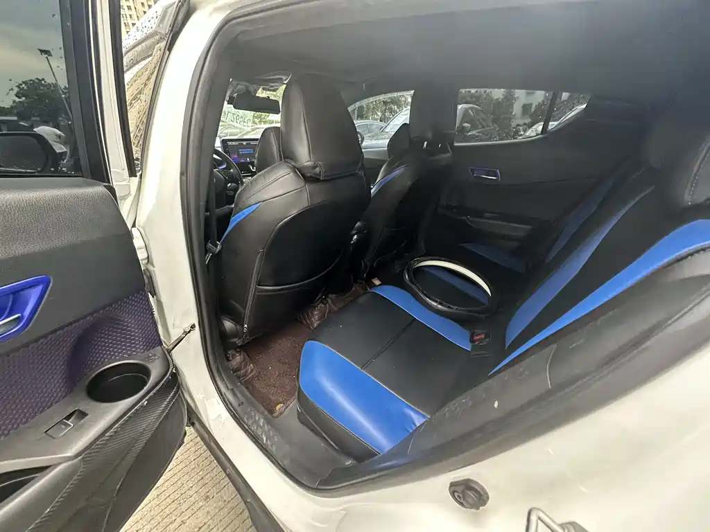 Toyota C-HR — миниатюра 5