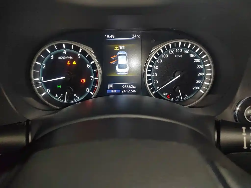 Infiniti Q50L — миниатюра 13