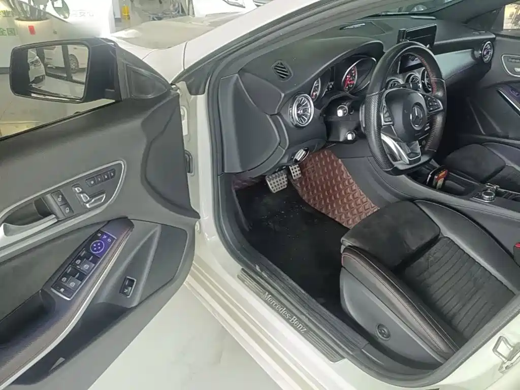 Mercedes-Benz CLA (Import) — миниатюра 16