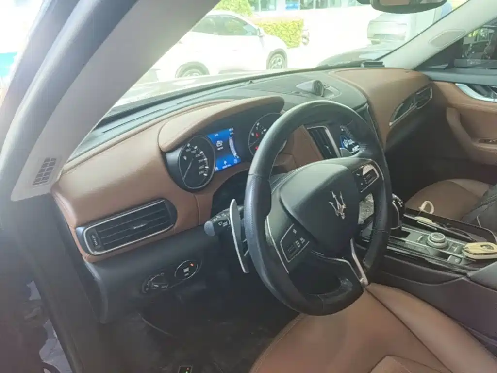 Maserati Levante — миниатюра 10