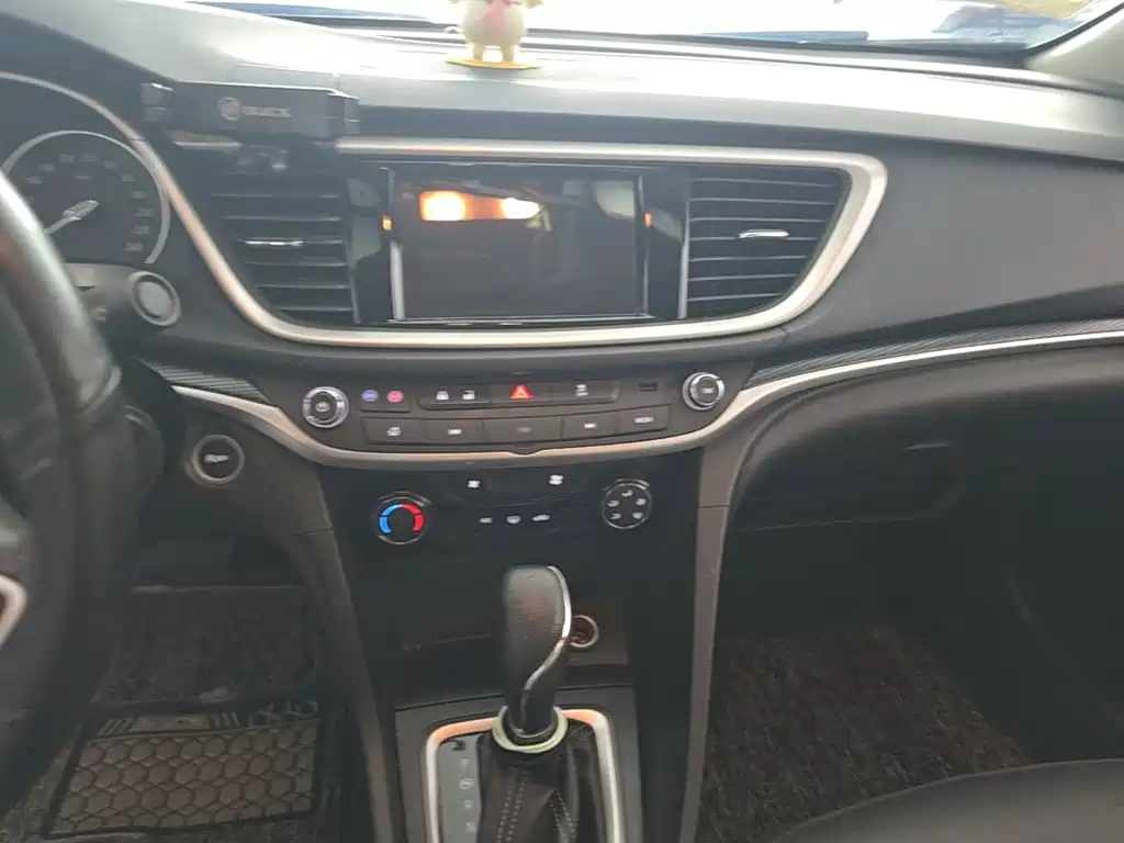 Buick Excelle — миниатюра 9