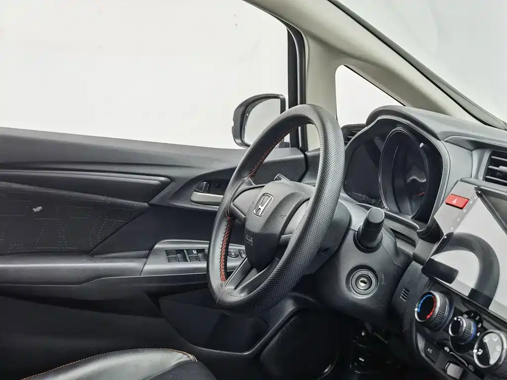 Honda Fit — миниатюра 22