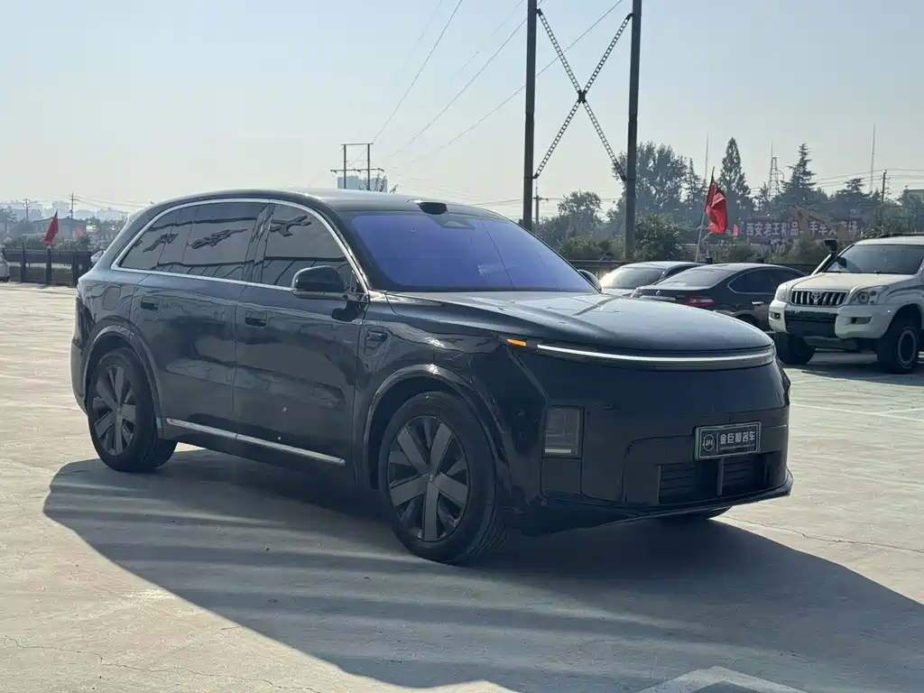 Li Auto Li L8 — миниатюра 3