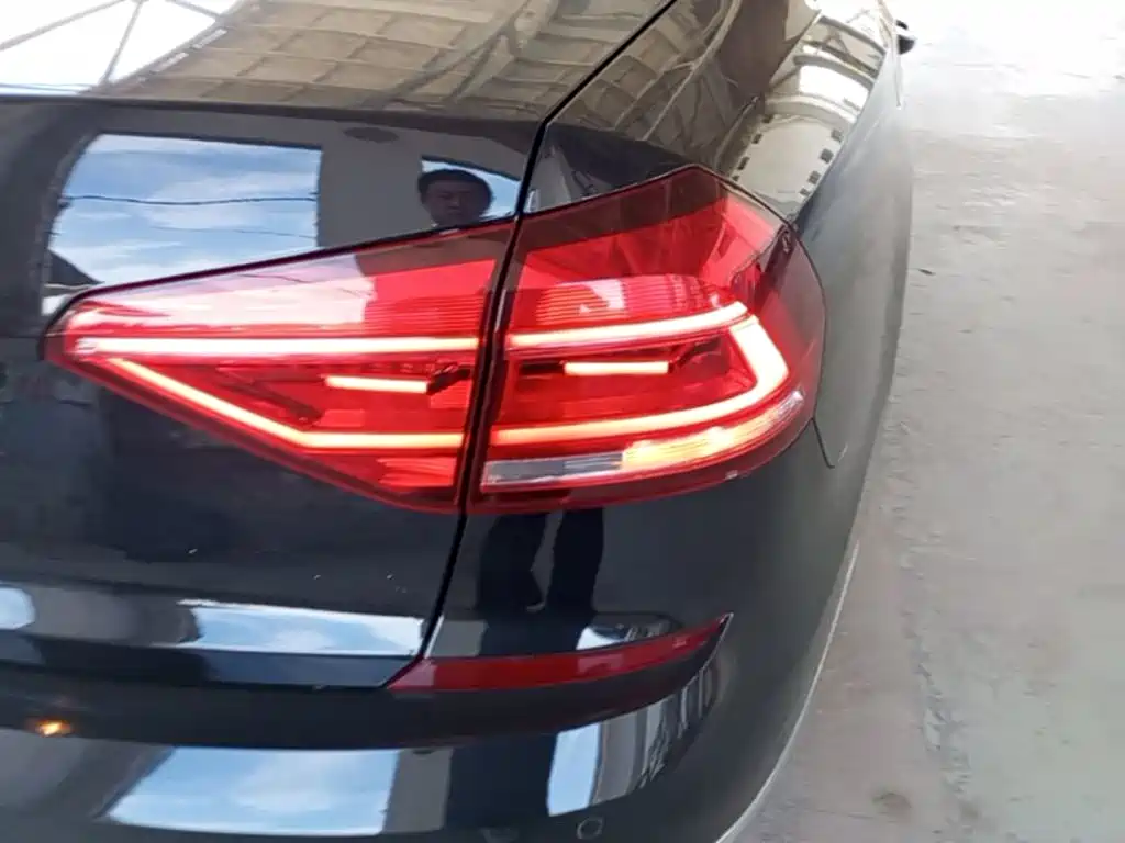 Volkswagen Passat — миниатюра 8