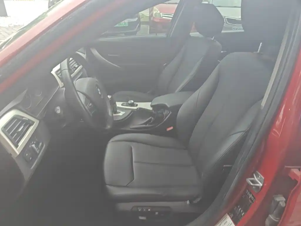 BMW 3 Series — миниатюра 15
