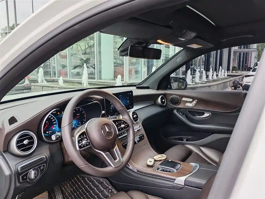 Mercedes-Benz GLC 2020 GLC 260 L 4MATIC Luxury