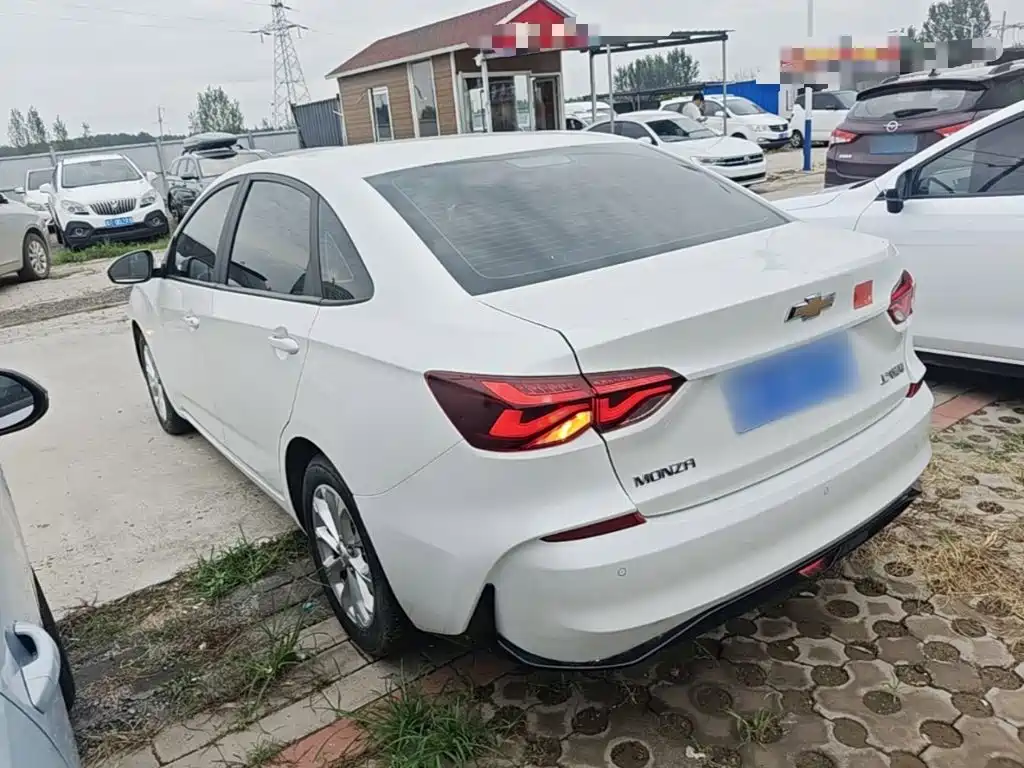Chevrolet Monza — миниатюра 5