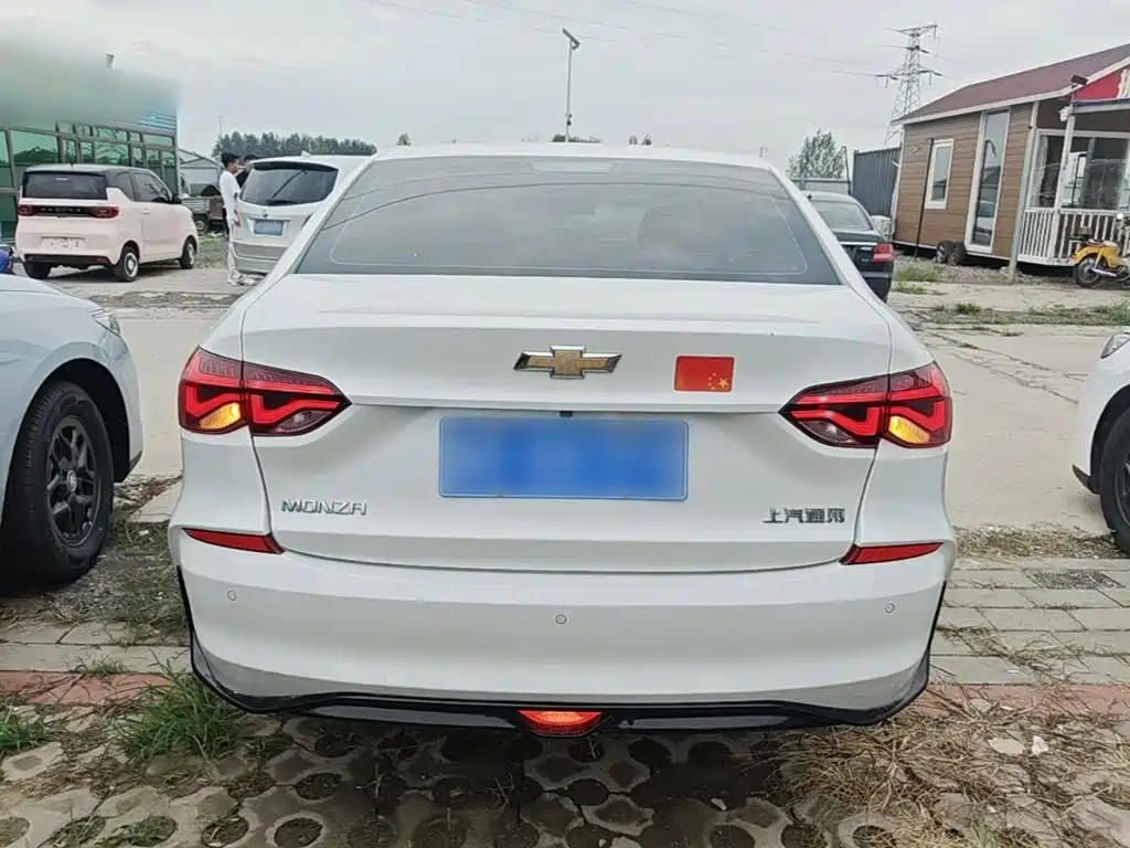 Chevrolet Monza — миниатюра 6
