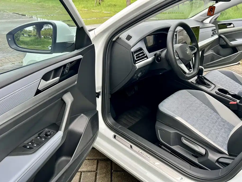 Volkswagen Lavida — миниатюра 15