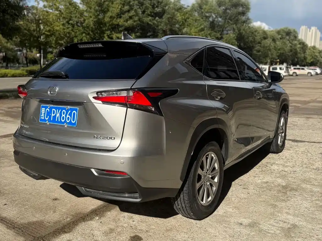 Lexus NX — миниатюра 6