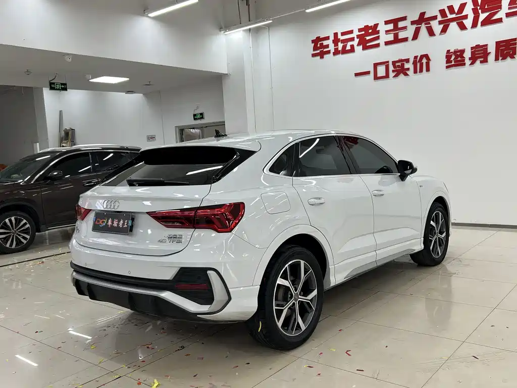 Audi Q3 Sportback — миниатюра 15