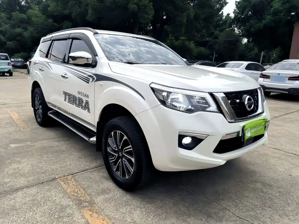 Nissan Terra — миниатюра 4