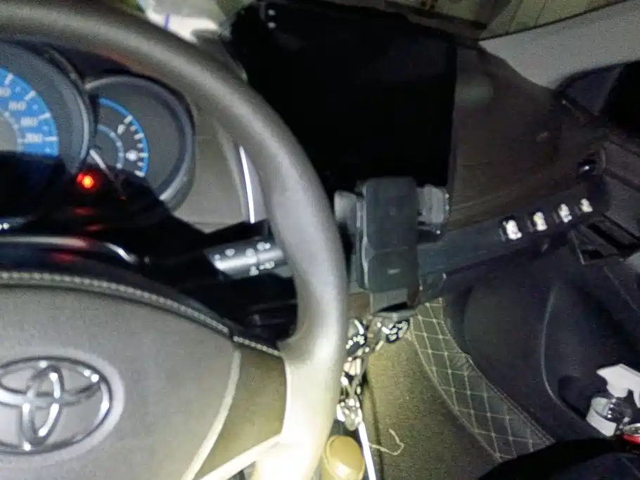 Toyota Yaris L — миниатюра 13