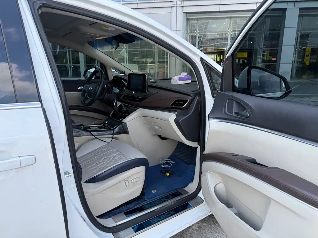 Buick GL8 — миниатюра 9