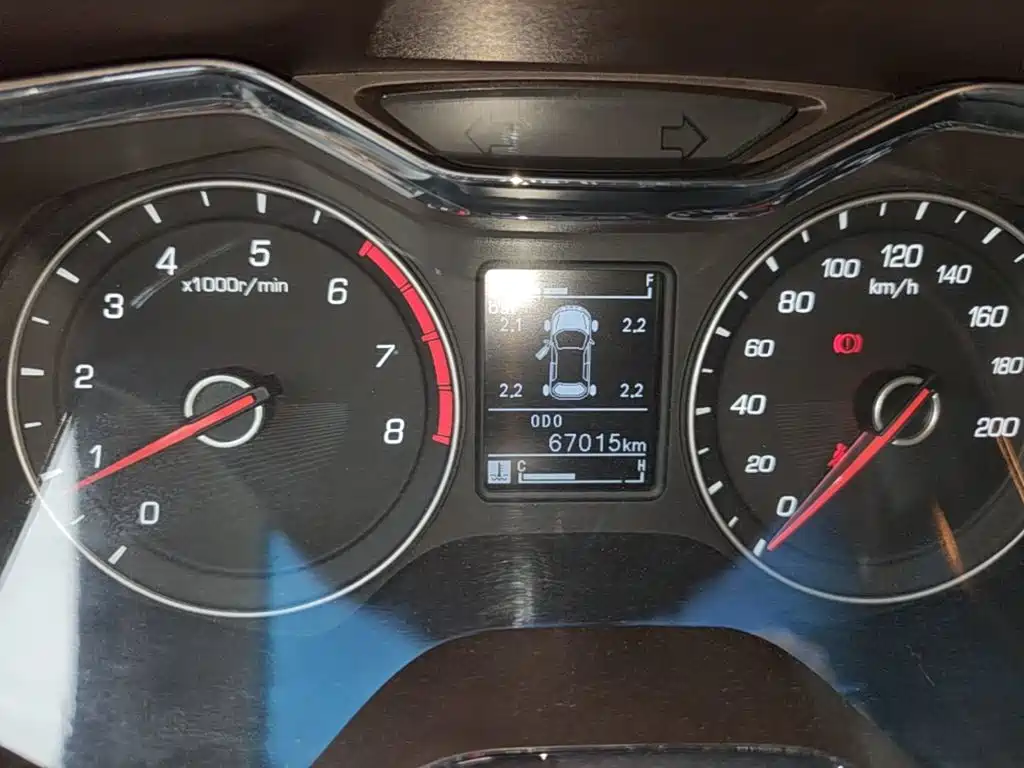 Baojun 310W — миниатюра 12