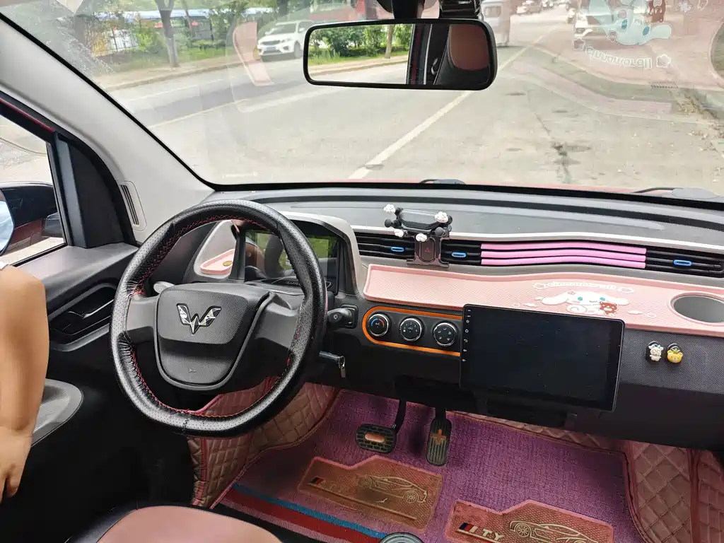 Wuling MINIEV — миниатюра 4