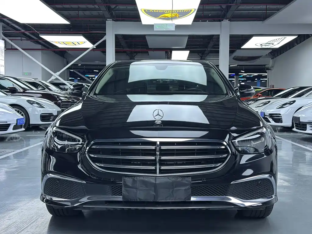 Mercedes-Benz E-Class — миниатюра 2