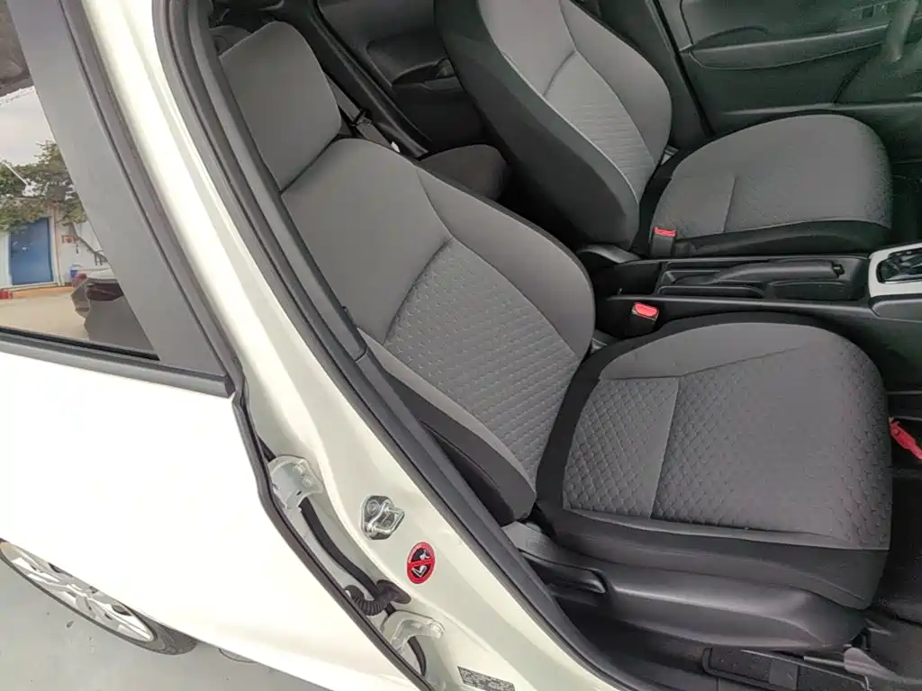 Honda Fit — миниатюра 25