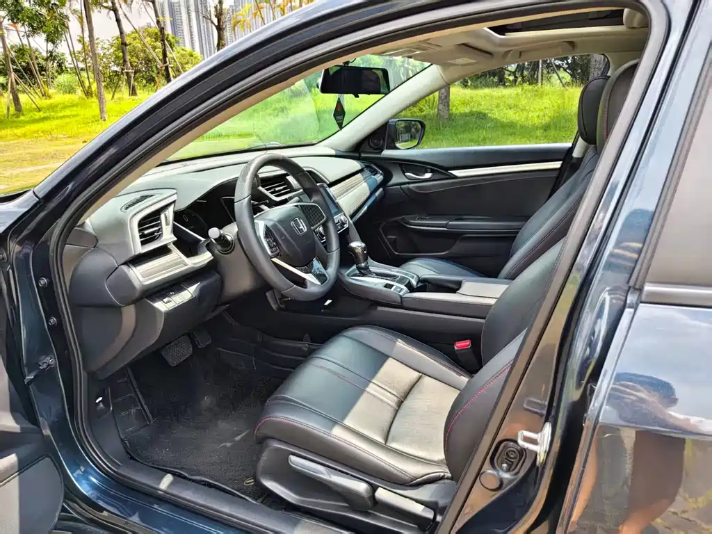 Honda Civic — миниатюра 8
