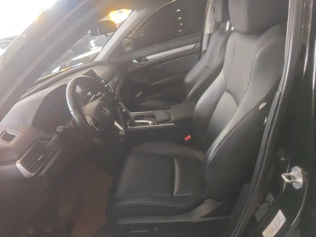 Honda Accord — миниатюра 15