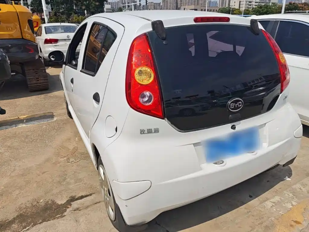 BYD F0 — миниатюра 5
