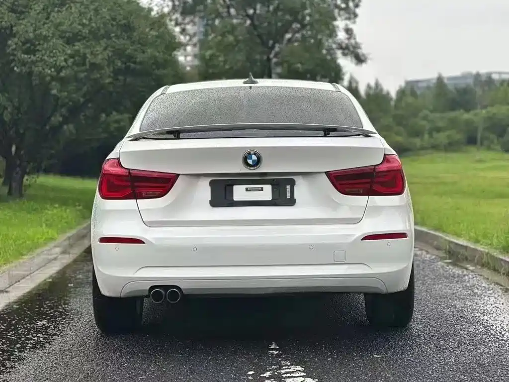 BMW 3 Series GT — миниатюра 8