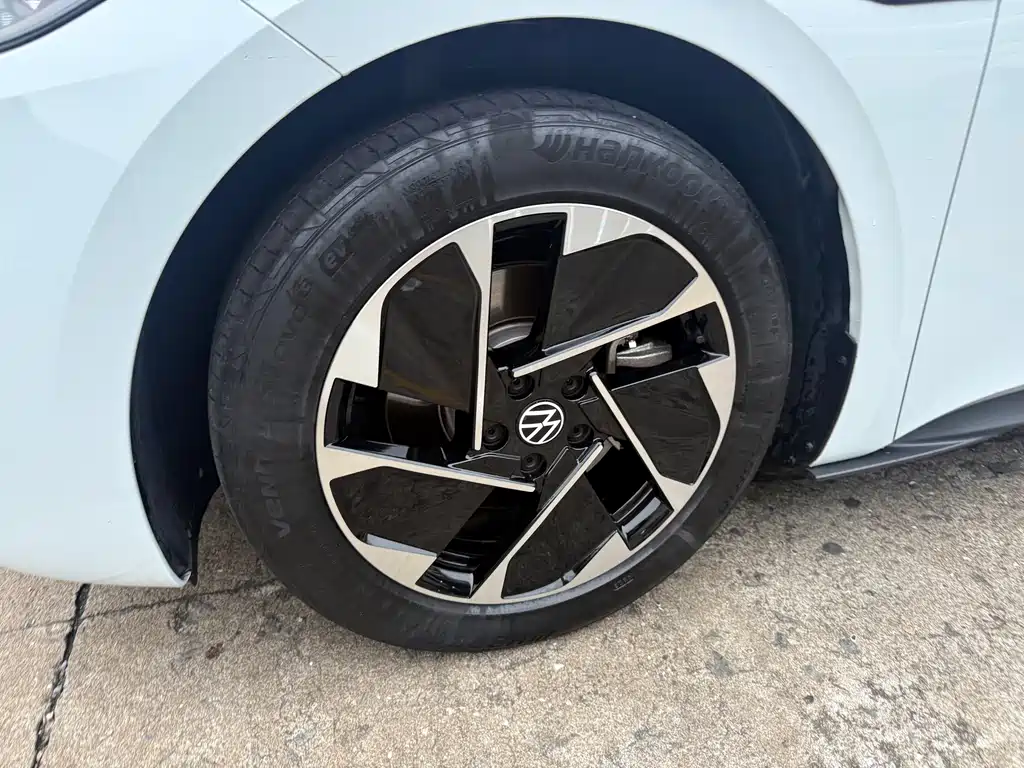 Volkswagen ID.3 — миниатюра 13