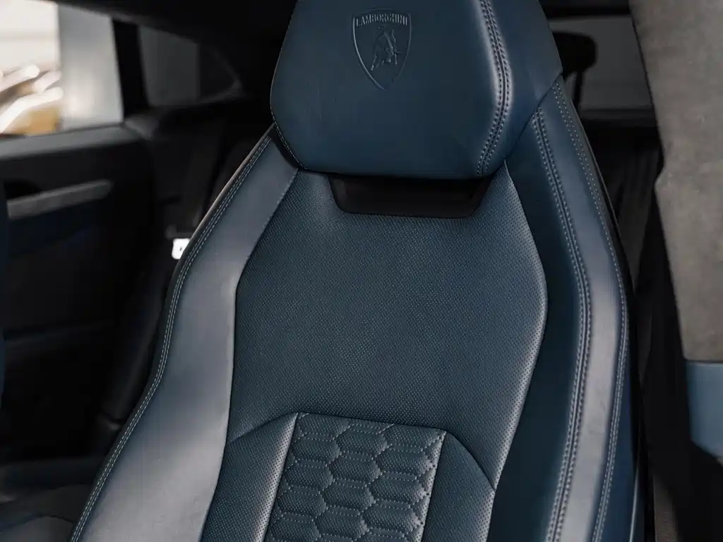 Lamborghini Urus — миниатюра 14