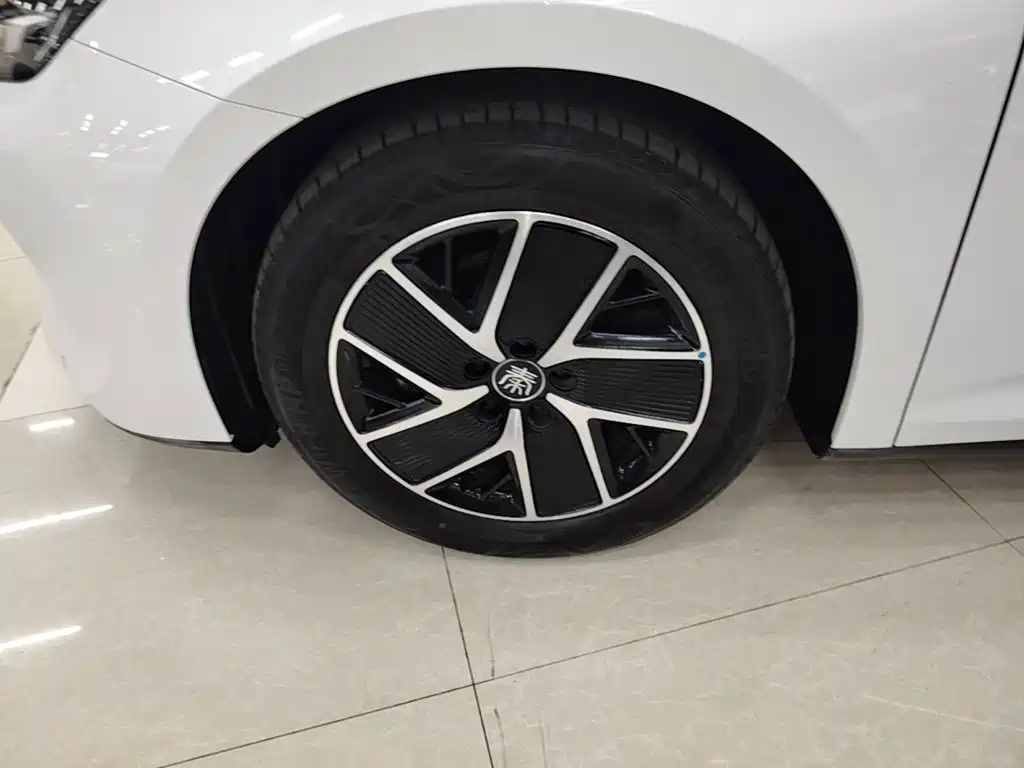 BYD Qin L — миниатюра 23