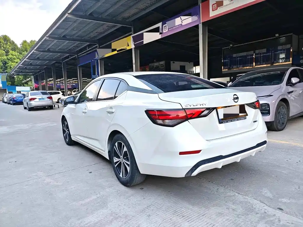 Nissan Sylphy — миниатюра 9