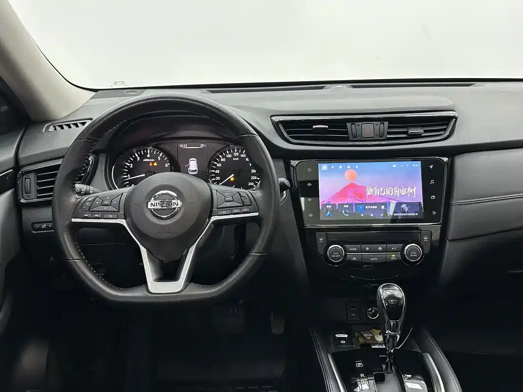 Nissan X-Trail — миниатюра 11