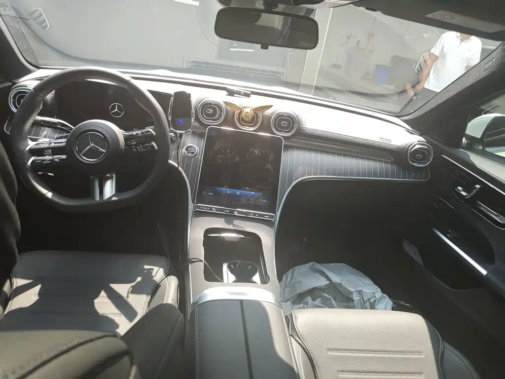 Mercedes-Benz C-Class — миниатюра 7